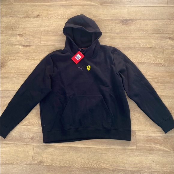 Ferrari men’s Pullover hoodie - Picture 6 of 9